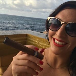 Meet your Posher, Christina